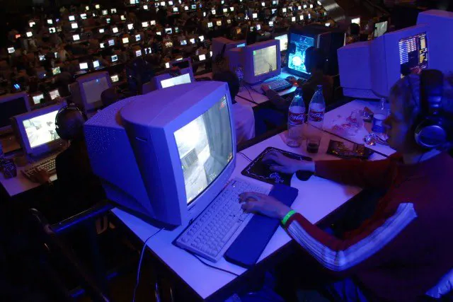LAN party multiplayer gaming classic photo