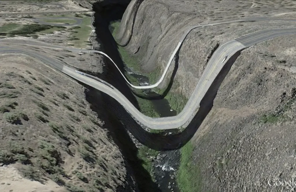 Clement Valla Google Earth Glitch Art