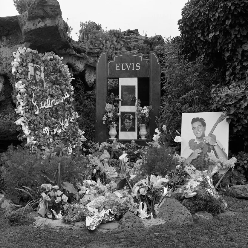Polixeni Papapetrou, Elvis Presley Memorial in Australia