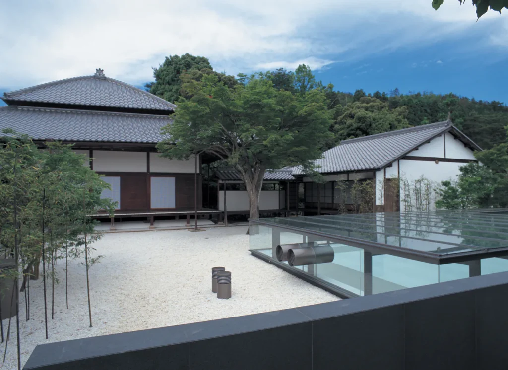 Kyoto Glass Temple designed by Takashi Yamaguchi