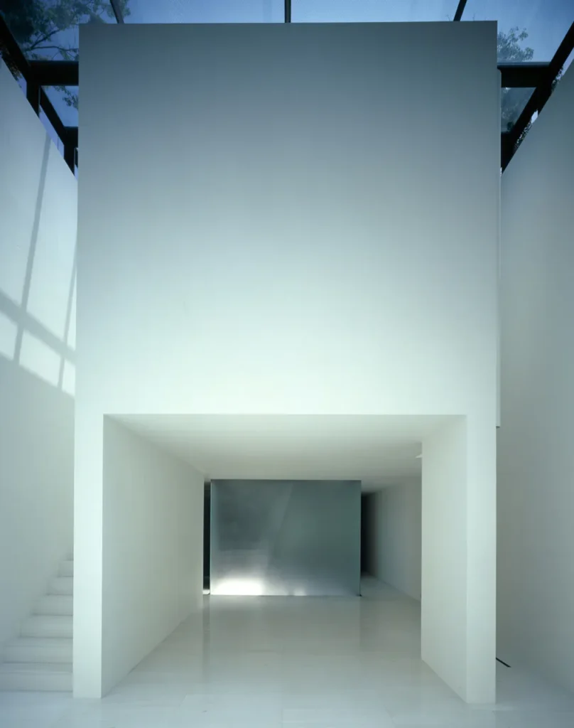 Kyoto Glass Temple designed by Takashi Yamaguchi